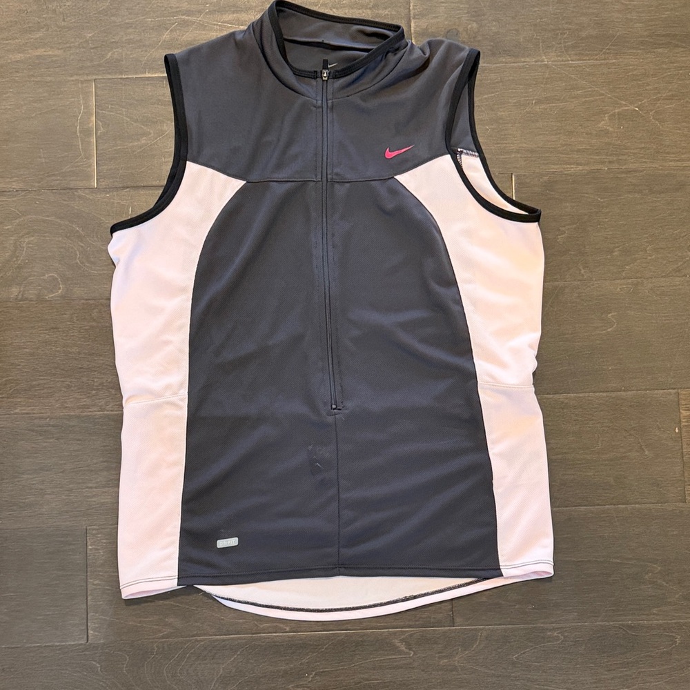 Nike Black and Pink Cycling Jersey cycling 🚴🏼‍♀️